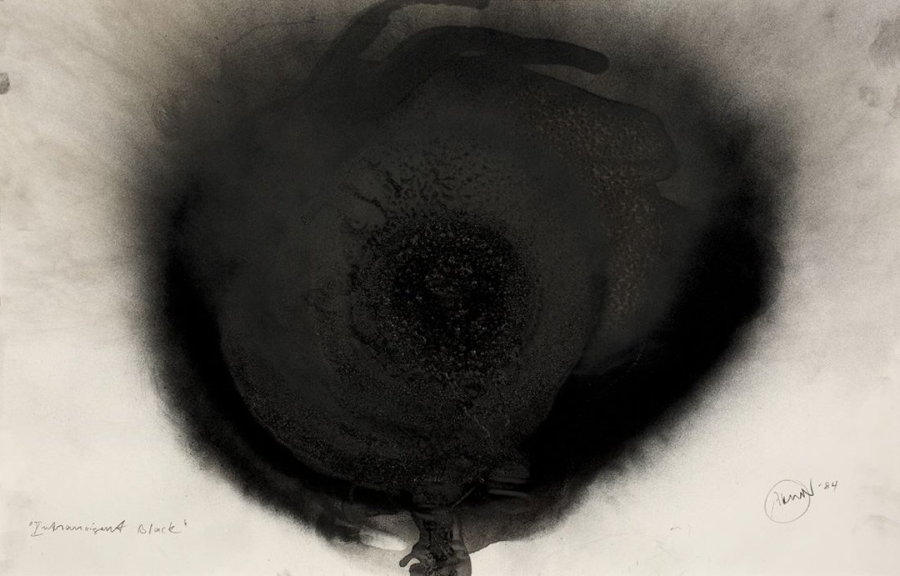 This picture shows the following artwork: Otto Piene. „Intransigent Black“. 1984.