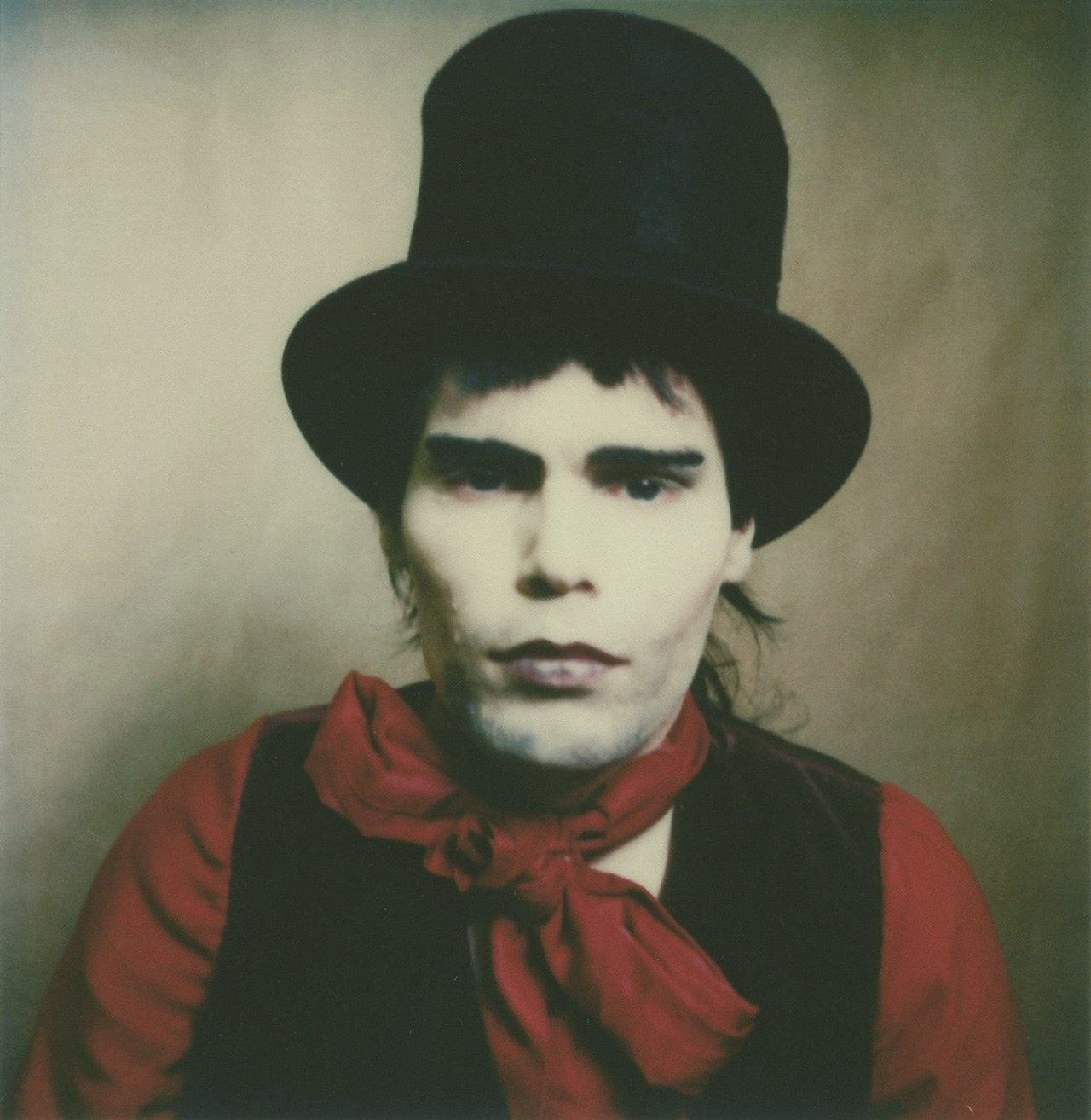 Auf diesem Bild ist das folgende Kunstwerk zu sehen: Sibylle Bergemann. „Mario, Berlin“. 1997.