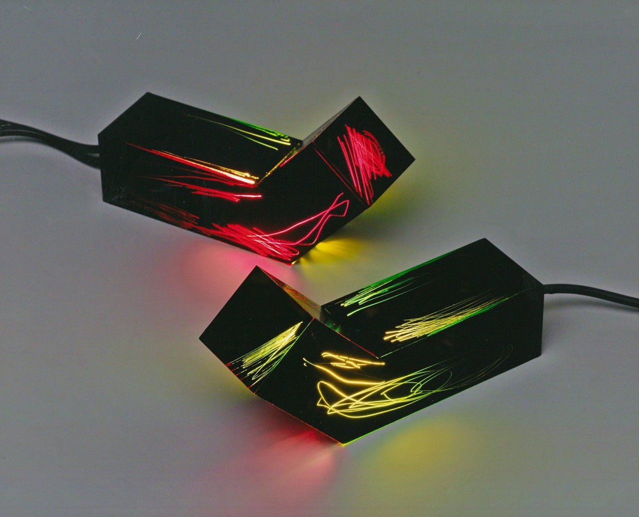 Auf diesem Bild ist das folgende Kunstwerk zu sehen: Tobias Rehberger. „good night & good luck“. 2008.