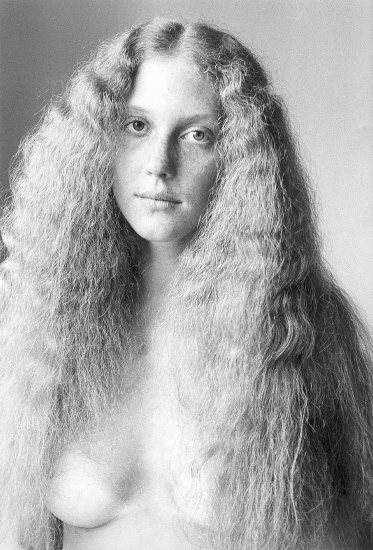Auf diesem Bild ist das folgende Kunstwerk zu sehen: Édouard Boubat. „Cyntia, Paris“. 1975.