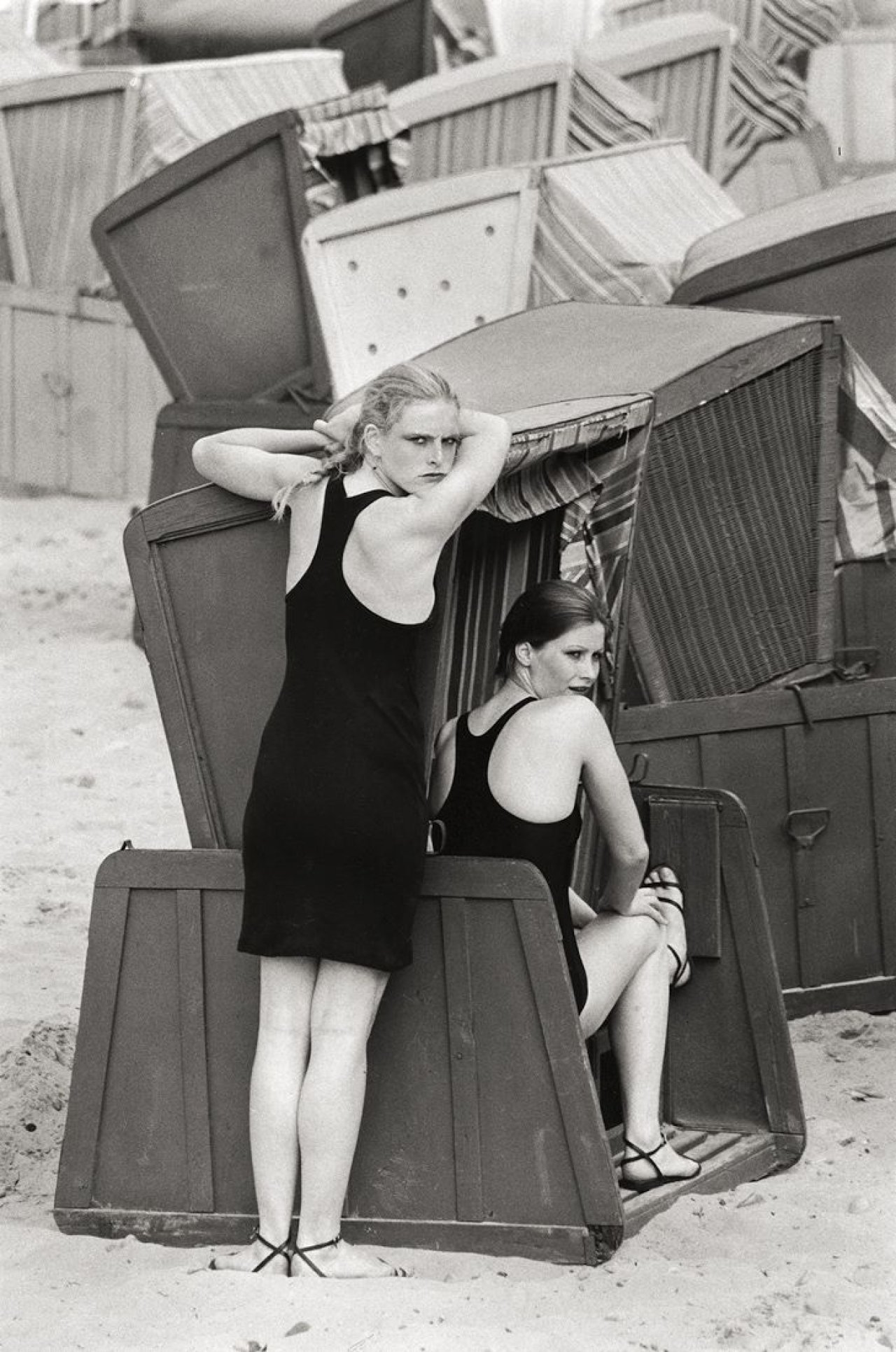 This picture shows the following artwork: Sibylle Bergemann. „Sellin, Marisa u. Liane“. 1981.