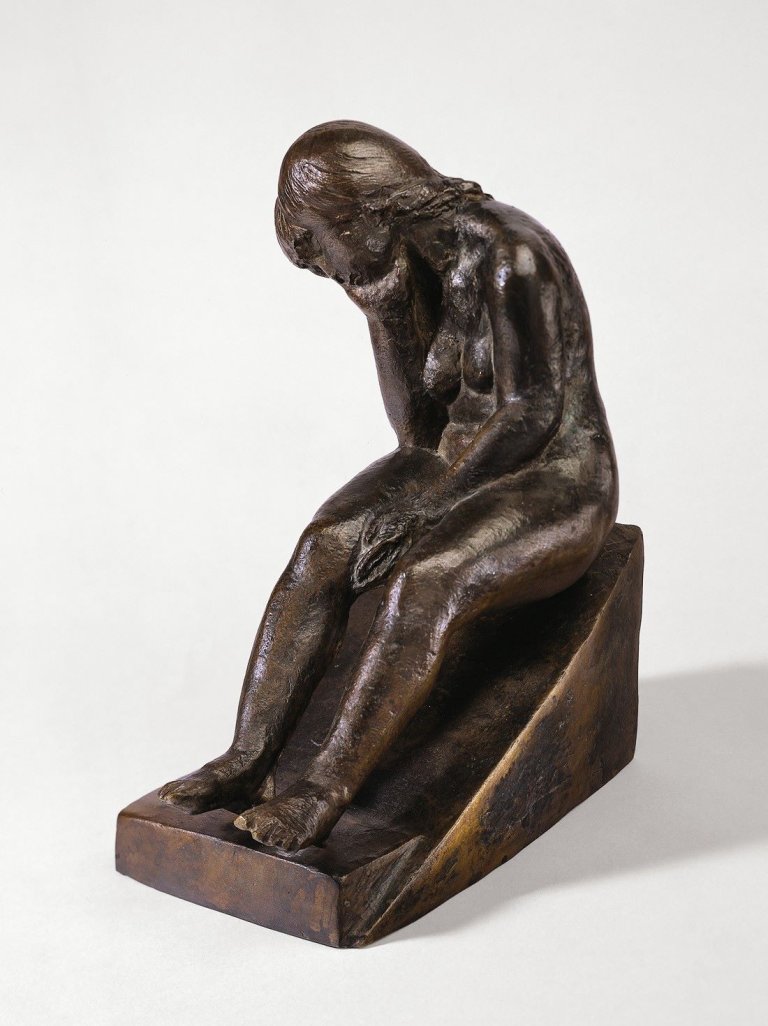 Auf diesem Bild ist das folgende Kunstwerk zu sehen: Waldemar Grzimek. „Träumende“. 1979.