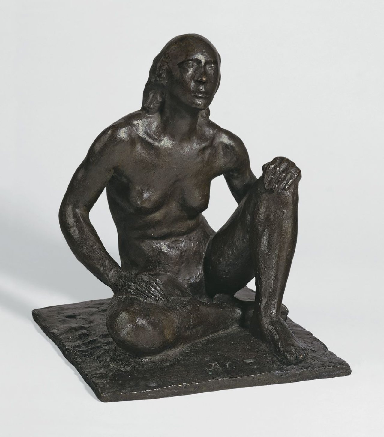 Auf diesem Bild ist das folgende Kunstwerk zu sehen: Richard Scheibe. Kauernde. 1938.