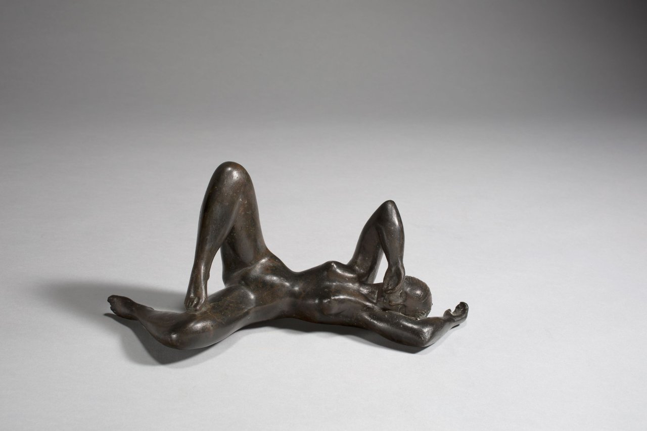 Auf diesem Bild ist das folgende Kunstwerk zu sehen: Karl-Heinz Krause. „Kleine Erwachende“. 1972.