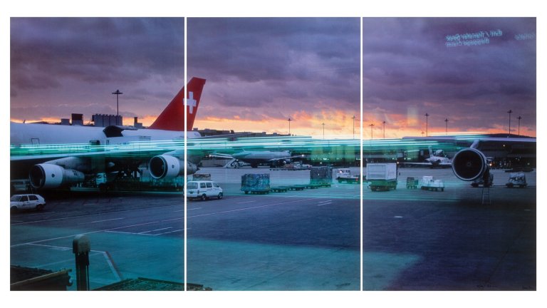 Auf diesem Bild ist das folgende Kunstwerk zu sehen: Peter Fischli und David Weiss. „Ohne Titel (Airport Zürich, 2000)“. 2000/2007.