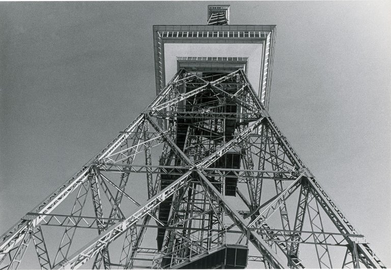 Auf diesem Bild ist das folgende Kunstwerk zu sehen: Max Jacoby (d.i. Max Moshe Jacoby). Funkturm, Berlin. Vor 1968.