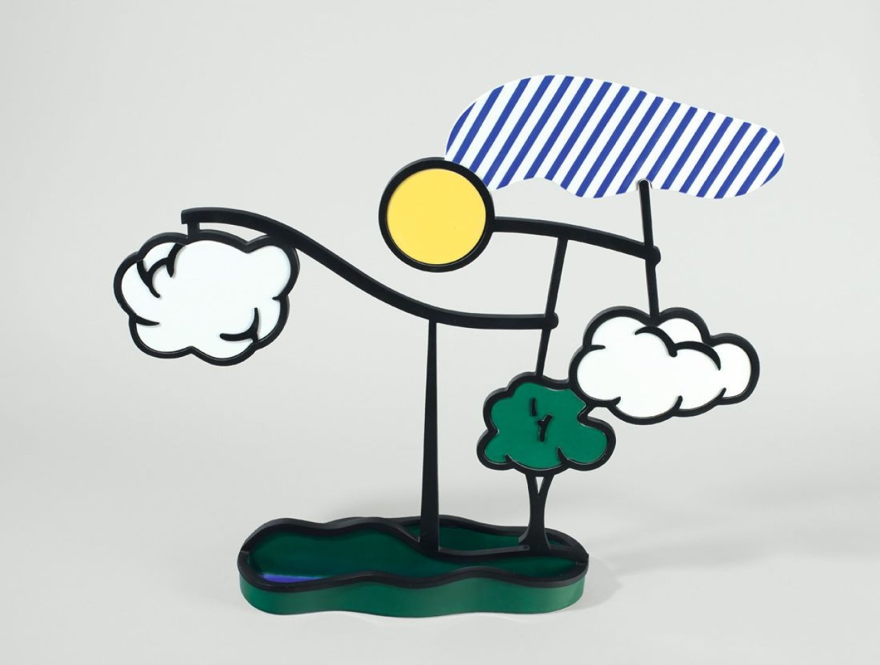 Auf diesem Bild ist das folgende Kunstwerk zu sehen: Roy Lichtenstein. „Landscape mobile (Limoges)“. 1991.