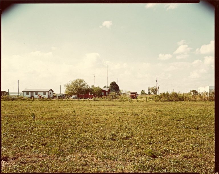 Auf diesem Bild ist das folgende Kunstwerk zu sehen: Stephen Shore. „Moore Haven, Florida“. 1977.
