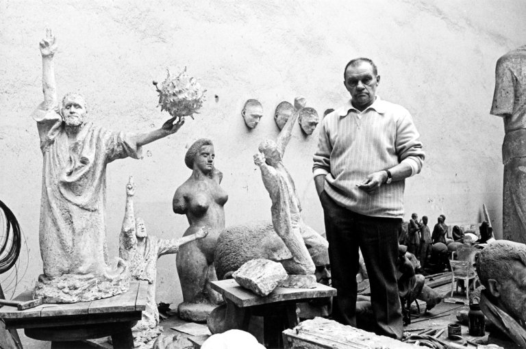 Auf diesem Bild ist das folgende Kunstwerk zu sehen: Christian Borchert. Konvolut: Künstlerporträts. 1975/83.