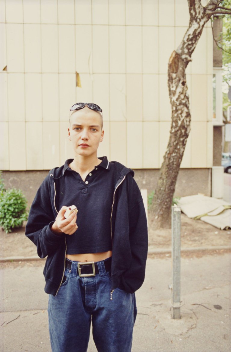Auf diesem Bild ist das folgende Kunstwerk zu sehen: Jitka Hanzlová. Ohne Titel, aus: „Bewohner“. 1996.