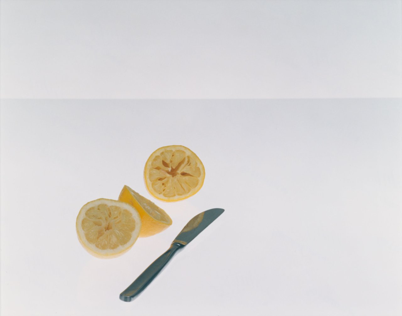 Auf diesem Bild ist das folgende Kunstwerk zu sehen:  Mappenwerk. „Silver & Gold“. 1984–2003.