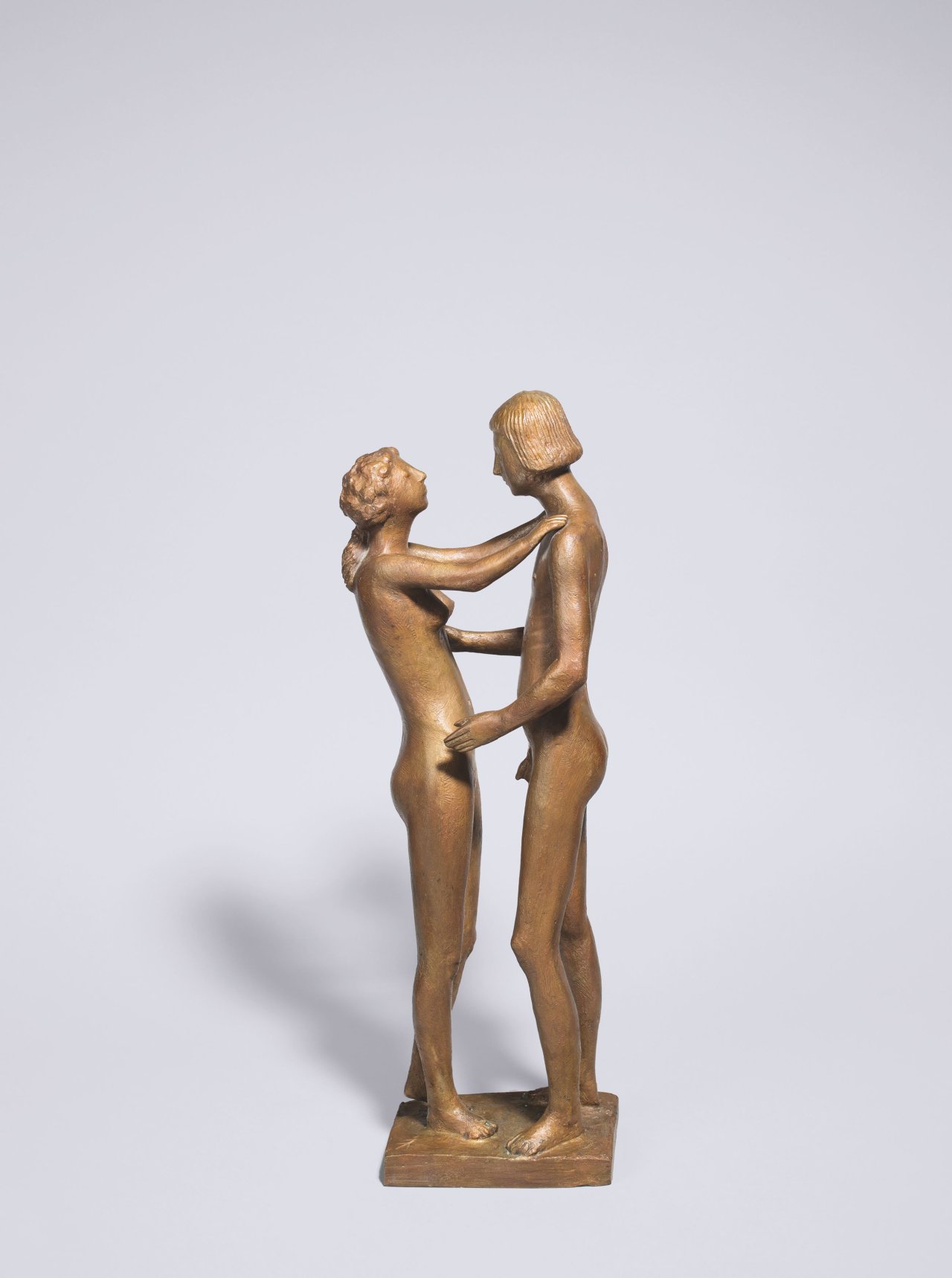 Auf diesem Bild ist das folgende Kunstwerk zu sehen: Gerhard Marcks. „Kleines Liebespaar, unbekleidet“. 1973.