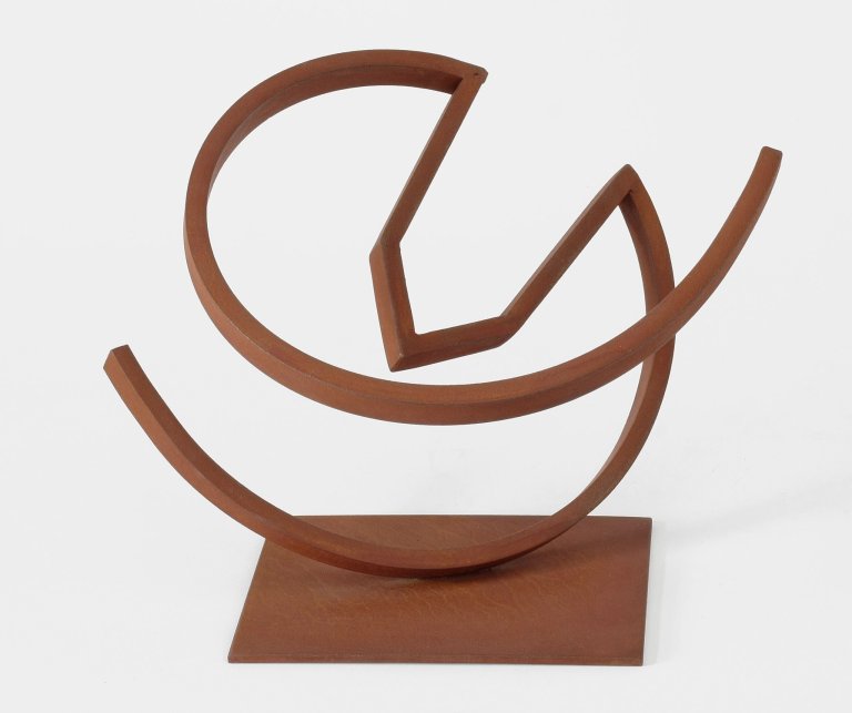 Auf diesem Bild ist das folgende Kunstwerk zu sehen: Werner Pokorny. Schwingend. 2010.