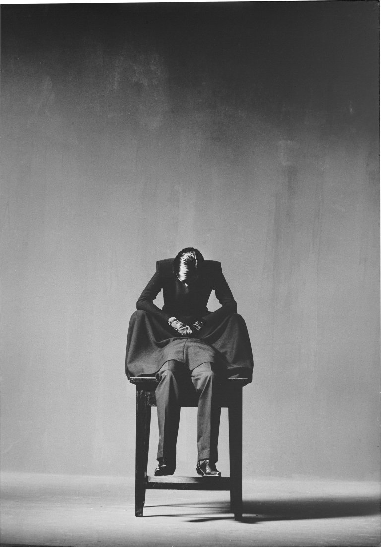 Auf diesem Bild ist das folgende Kunstwerk zu sehen: Jürgen Klauke. „Heimspiel“. 1990/92.