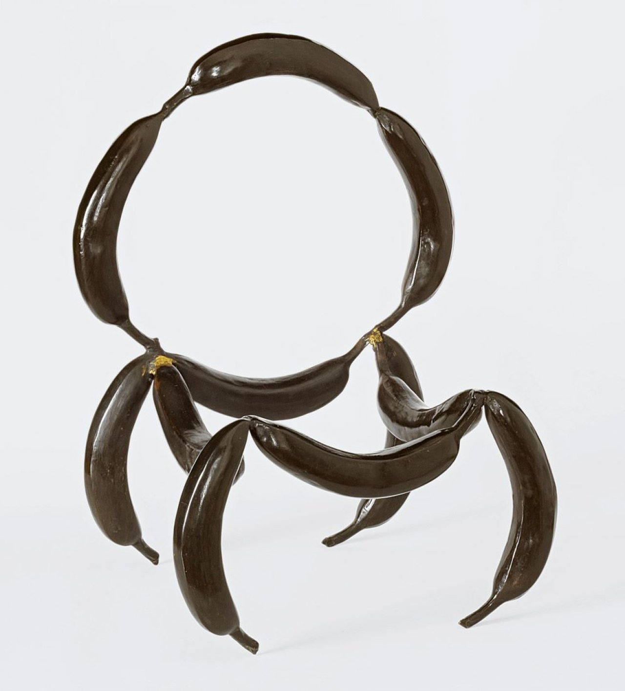 Auf diesem Bild ist das folgende Kunstwerk zu sehen: Jiří Georg Dokoupil. Bananenstuhl. 1991.