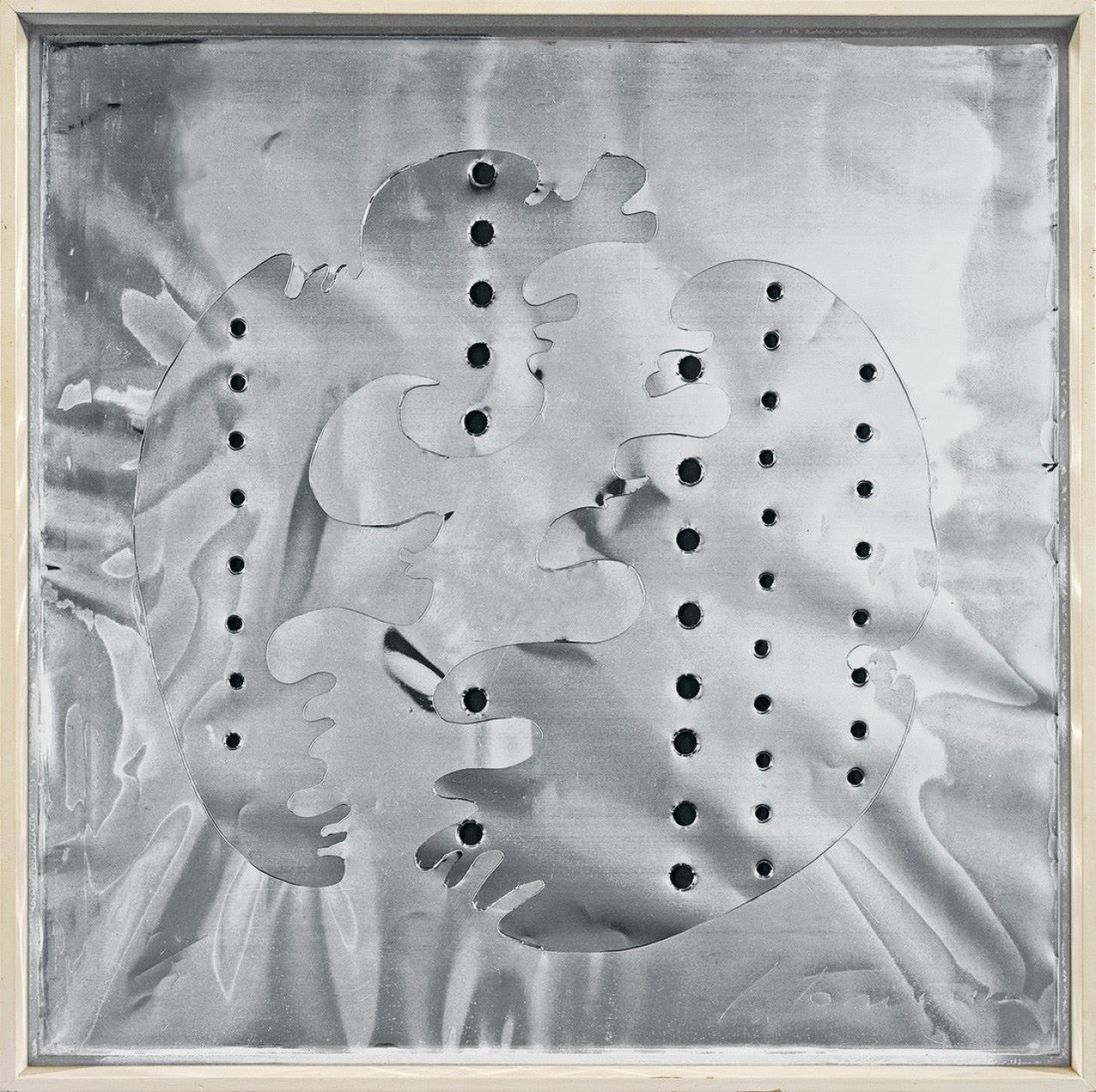 Auf diesem Bild ist das folgende Kunstwerk zu sehen: Lucio Fontana. Concetto Spaziale. 1965.