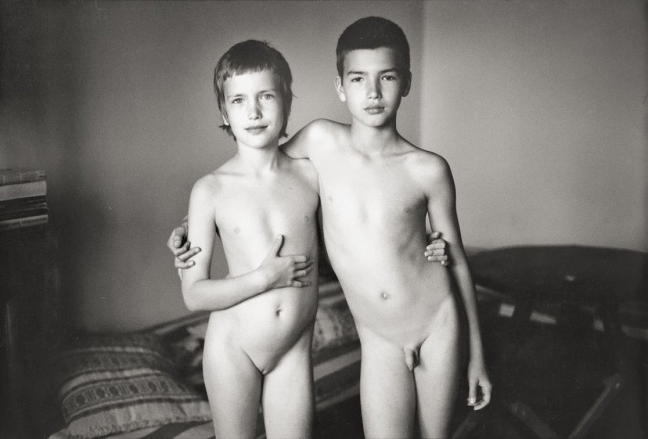 Catalog image of „Berlin, 1984“ (Esther und David), aus dem Zyklus „Aktportrait“, 1977-1989.