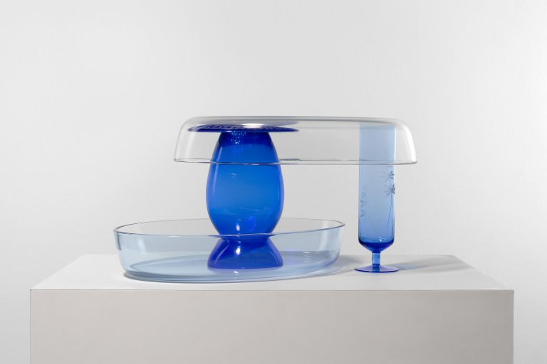 Auf diesem Bild ist das folgende Kunstwerk zu sehen: Florian Slotawa. „KS.001“. 2005.