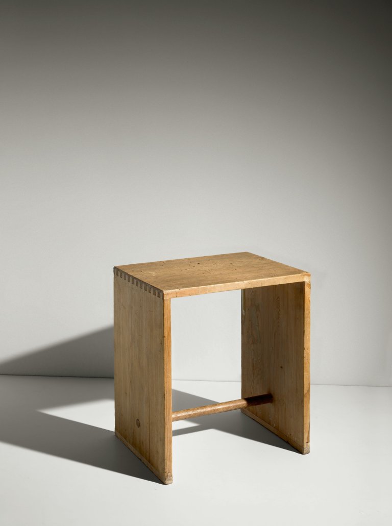 Auf diesem Bild ist das folgende Kunstwerk zu sehen: Max Bill. „Ulmer Hocker“. 1953.