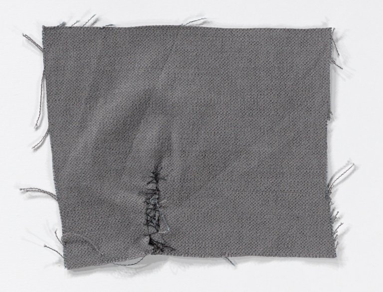 Auf diesem Bild ist das folgende Kunstwerk zu sehen: Sergej Jensen. „Ohne Titel“. 2011.