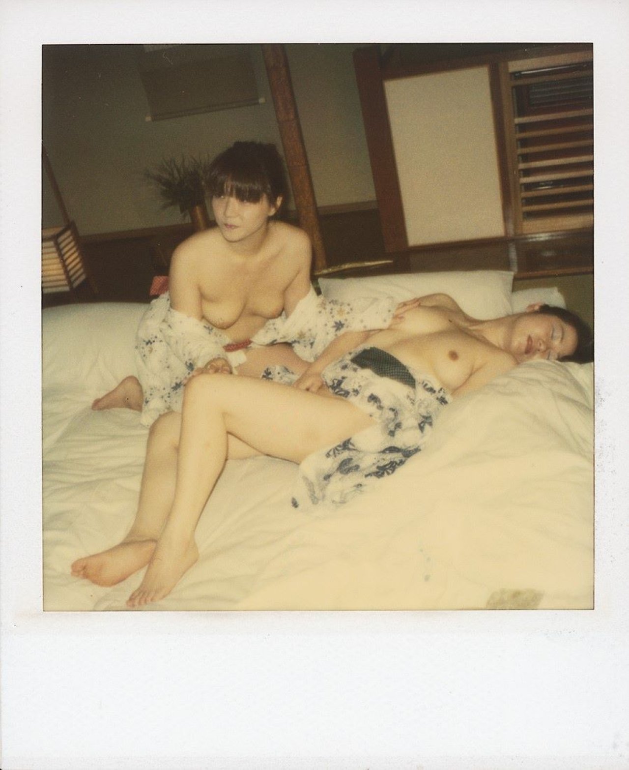 This picture shows the following artwork: Nobuyoshi Araki. Ohne Titel, aus der Serie „Pola eros“. . 2005.