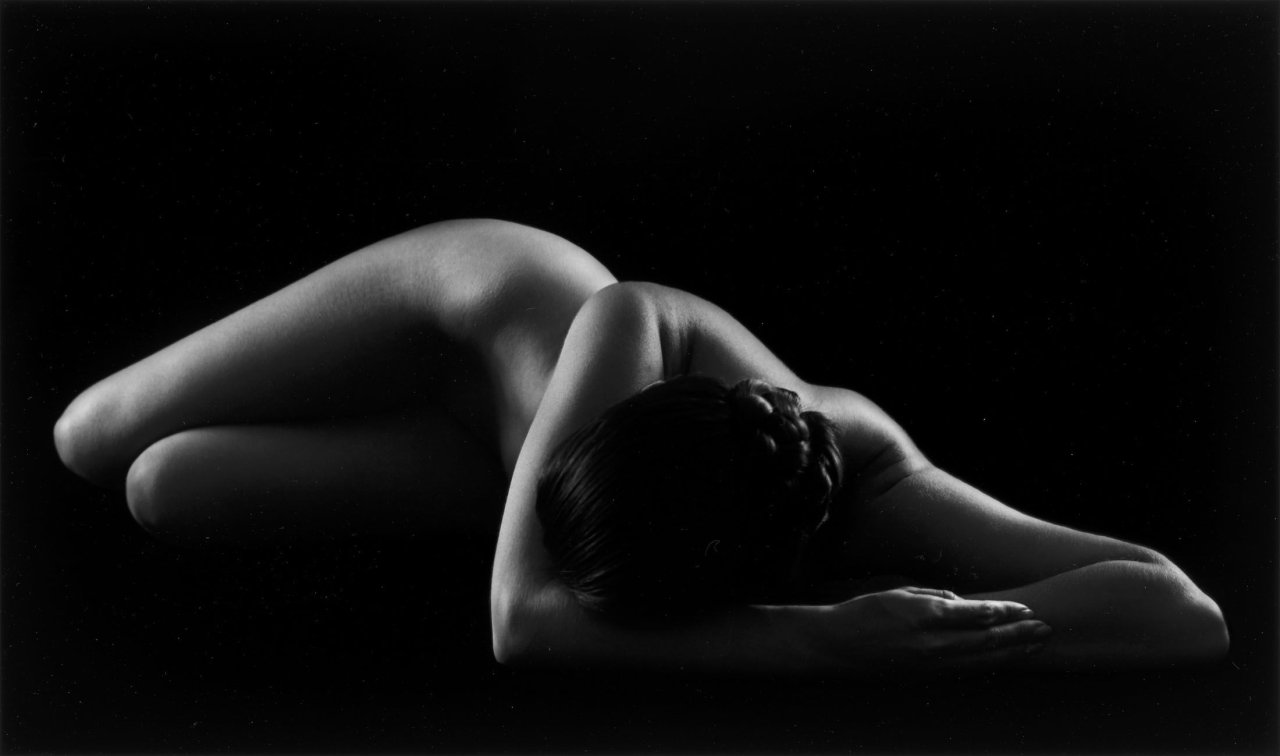 Auf diesem Bild ist das folgende Kunstwerk zu sehen: Ruth Bernhard. „Perspective II“. 1967.