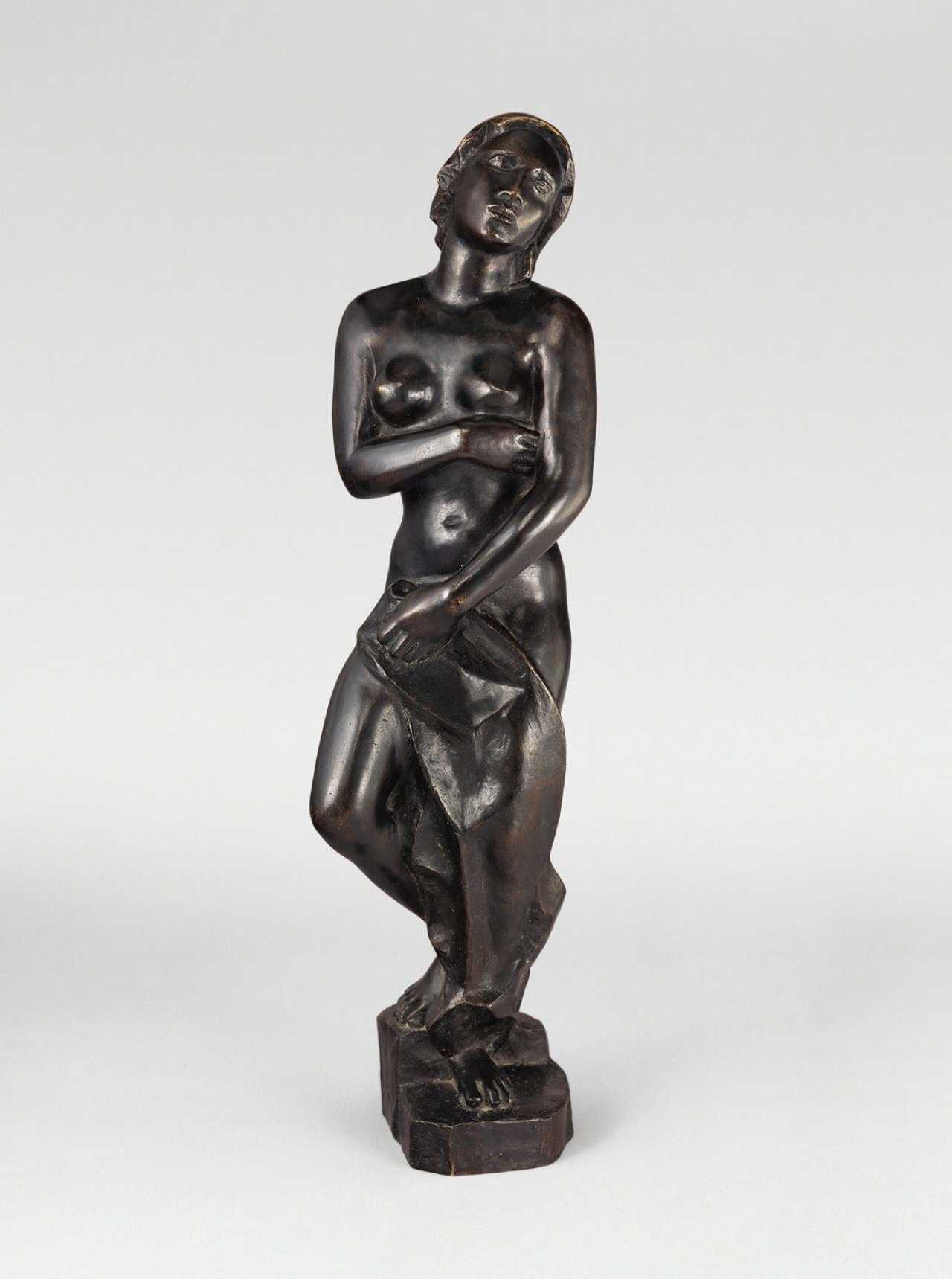 Auf diesem Bild ist das folgende Kunstwerk zu sehen: Georg Kolbe. „Badende“. 1919.