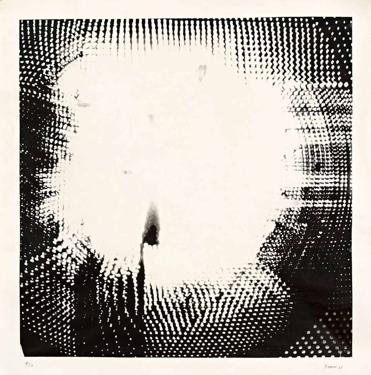 Auf diesem Bild ist das folgende Kunstwerk zu sehen: Otto Piene. „Lichtgrafik“. 1961.