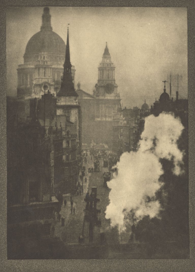 Auf diesem Bild ist das folgende Kunstwerk zu sehen: Alvin Langdon Coburn. St. Paul's from Ludgate Circus. 1905.