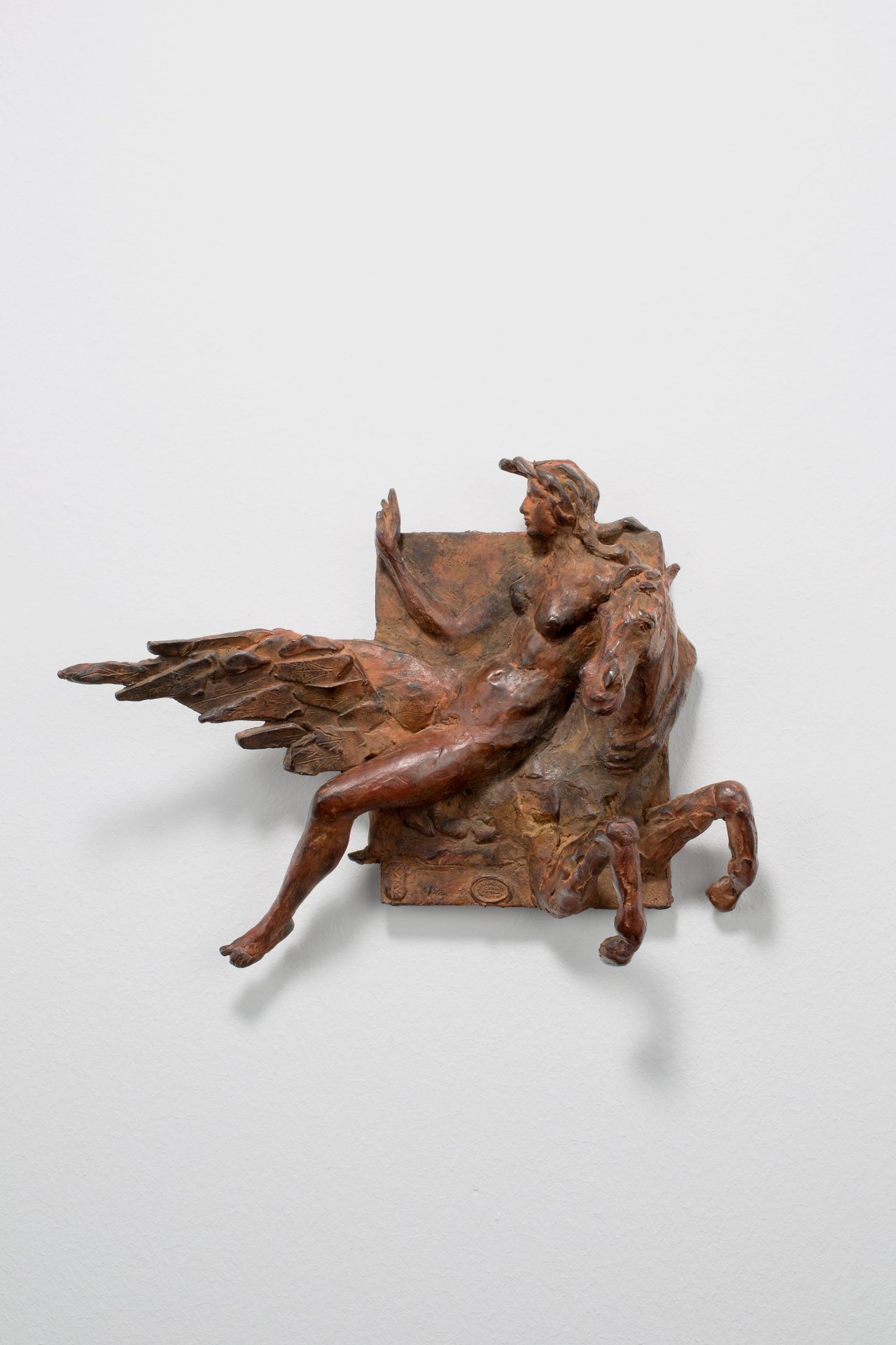 Auf diesem Bild ist das folgende Kunstwerk zu sehen: Karl-Heinz Krause. „Andromeda auf Pegasus fliehend“. 1990.