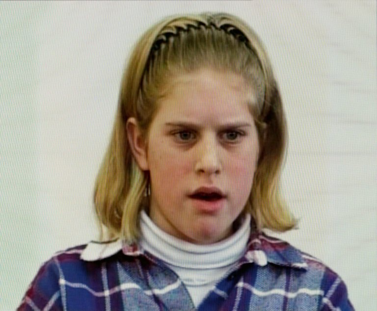 Auf diesem Bild ist das folgende Kunstwerk zu sehen: Rineke Dijkstra. „Annemiek“. 1997.