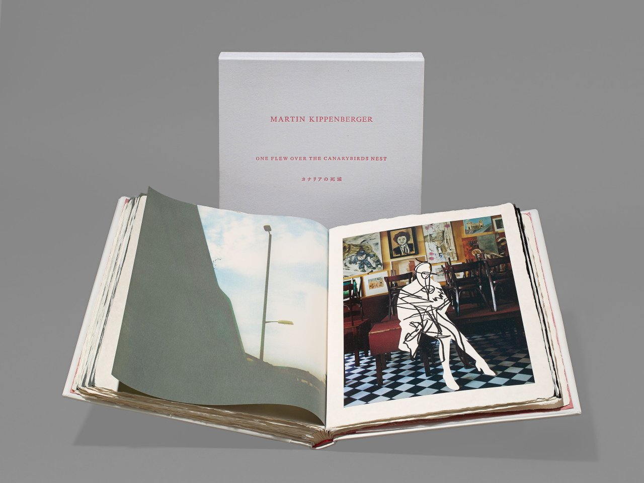 Auf diesem Bild ist das folgende Kunstwerk zu sehen: Martin Kippenberger. „One Flew Over the Canarybirds Nest“. 1992.