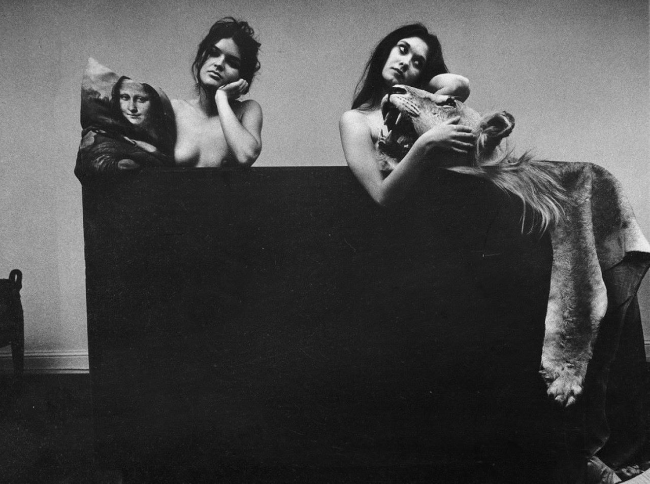 This picture shows the following artwork: Karin Székessy (i.e. Wunderlich). The lion of Mona Lisa. 1968.