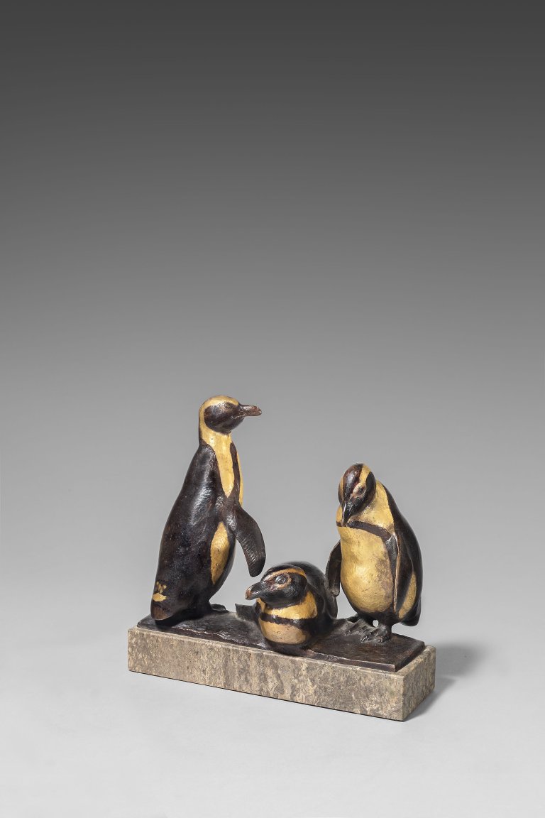 This picture shows the following artwork: August Gaul. ”Drei Pinguine”. 1903/11.