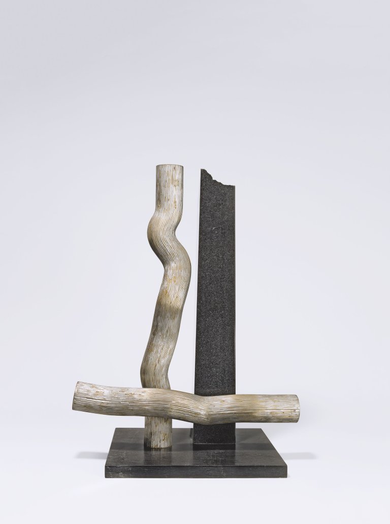 Auf diesem Bild ist das folgende Kunstwerk zu sehen: Brigitte und Martin Matschinsky-Denninghoff. „Denkmal (Stein IV)“. 1988.