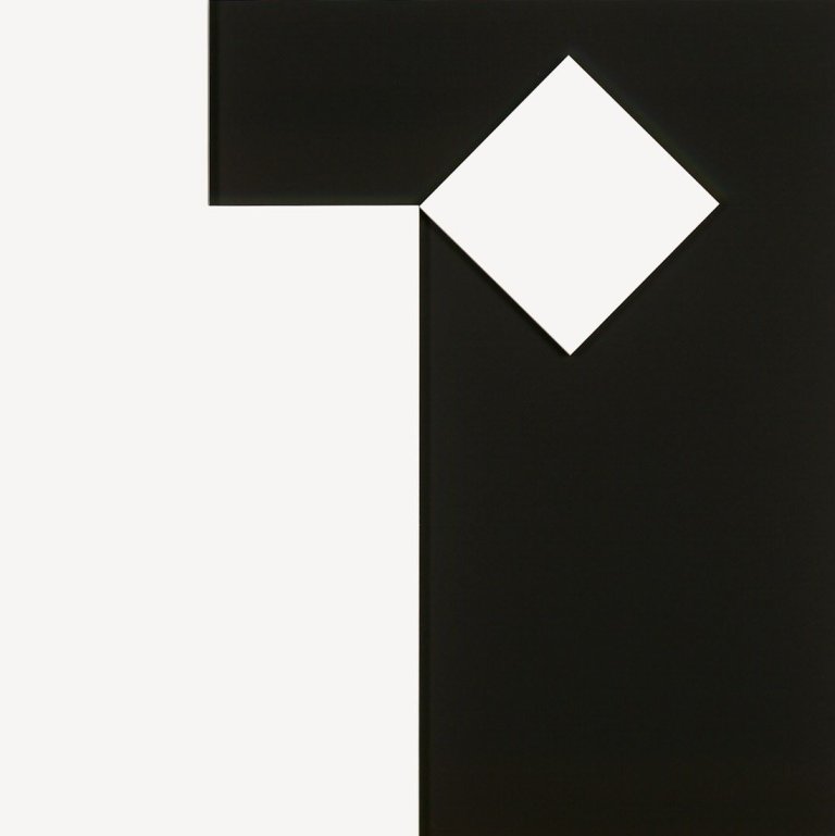Auf diesem Bild ist das folgende Kunstwerk zu sehen: Camille Graeser. „2 Volumen 1:1“. 1977.