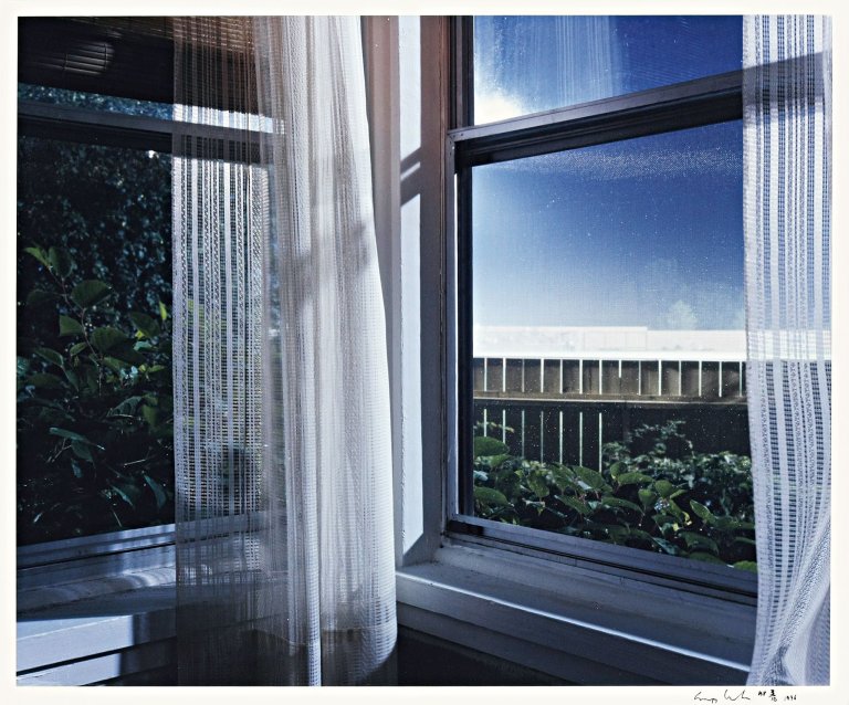 Auf diesem Bild ist das folgende Kunstwerk zu sehen: Gregory Crewdson. Ohne Titel. 1996.