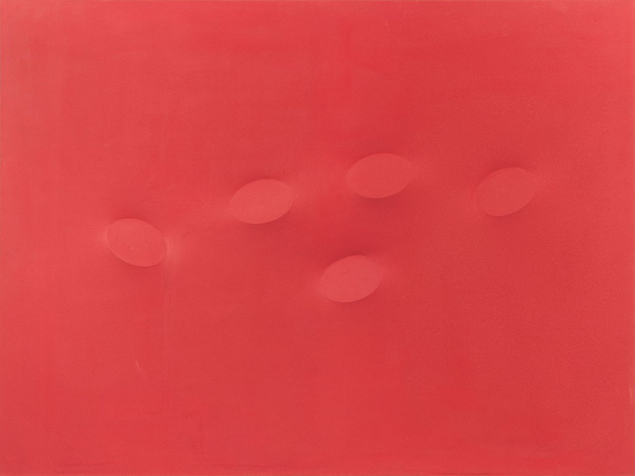 Auf diesem Bild ist das folgende Kunstwerk zu sehen: Turi Simeti. Cinque ovali rossi. 1995.
