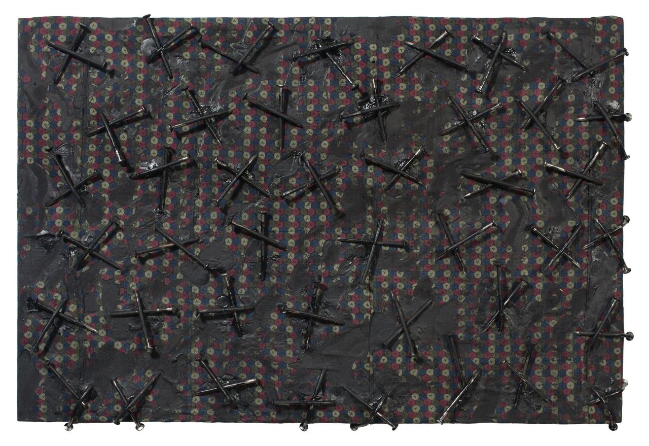 Auf diesem Bild ist das folgende Kunstwerk zu sehen: Günther Uecker. „Verborgen 4“. 2007.