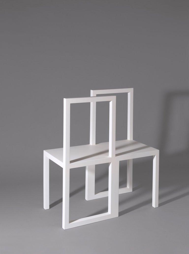 Auf diesem Bild ist das folgende Kunstwerk zu sehen: Robert Wilson. Bessie Smith Chair, aus „Cosmopolitan Greetings“. 1988.