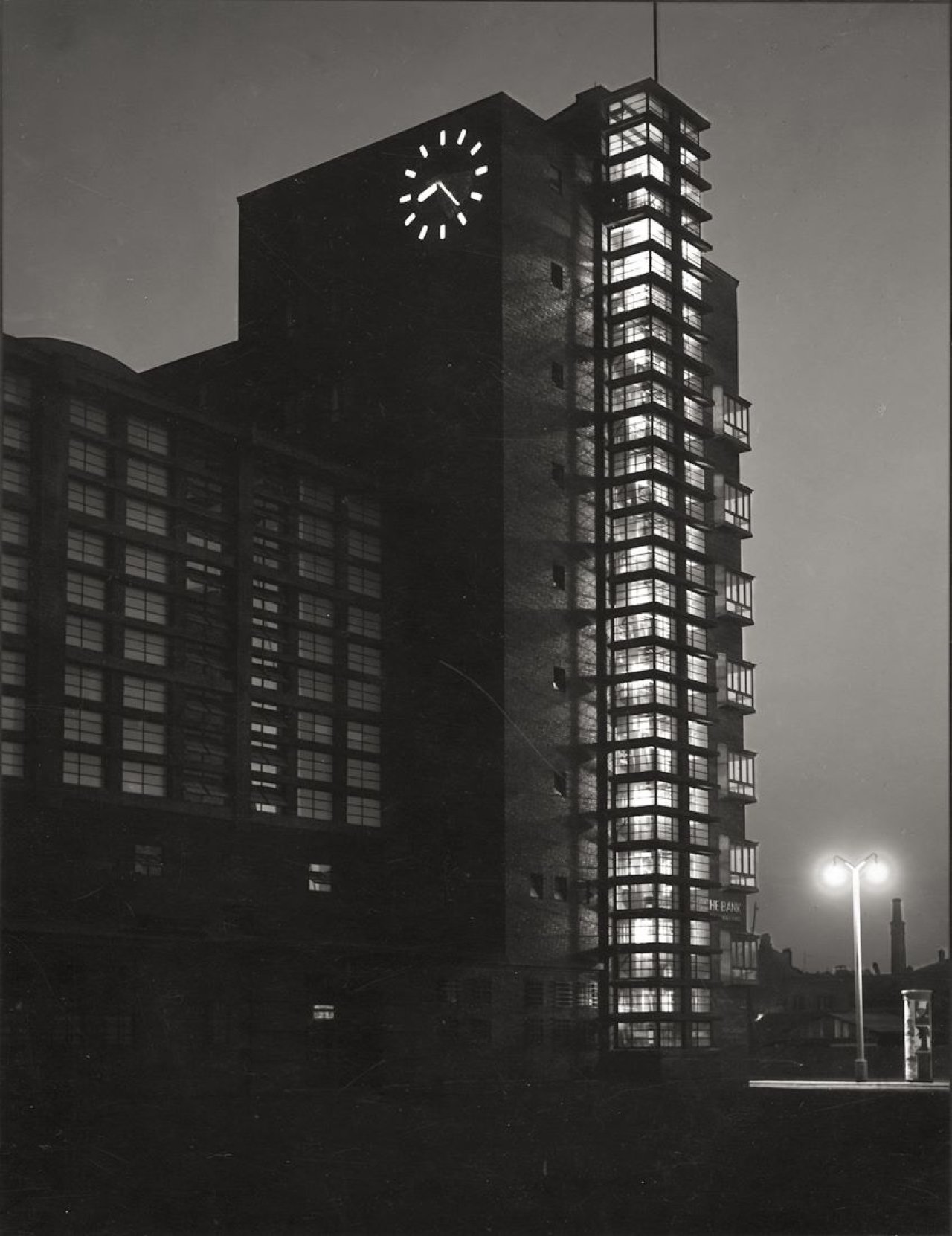 This picture shows the following artwork: Dr. Paul Wolff. Untitled (Office Building, Central Market). Circa 1930.