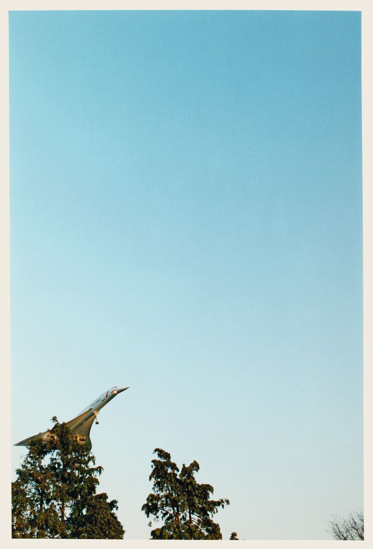 Auf diesem Bild ist das folgende Kunstwerk zu sehen: Wolfgang Tillmans. „Concorde“. 1997.
