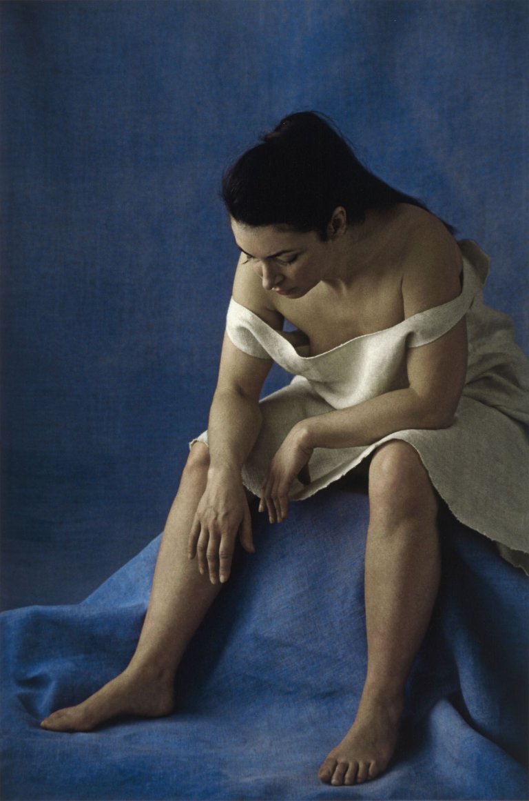 Auf diesem Bild ist das folgende Kunstwerk zu sehen: Frank Horvat. „Claude“, aus der Serie „Very Similar“, 1980–1986. 1984.
