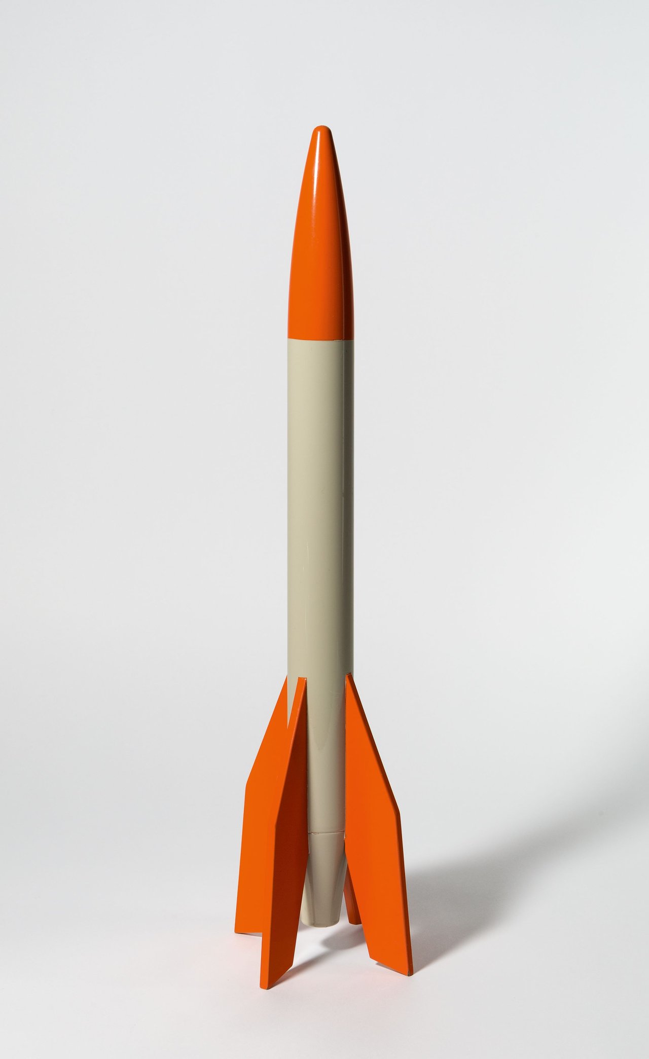 Auf diesem Bild ist das folgende Kunstwerk zu sehen: Cosima von Bonin. „THE PETITE MISS RILEY“. 2007.