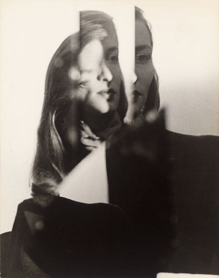 Auf diesem Bild ist das folgende Kunstwerk zu sehen: Erwin Blumenfeld. Tedi Thurman, New York. 1948.