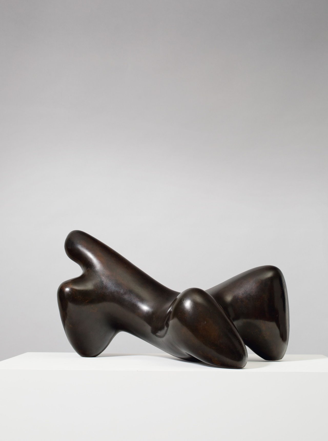 This picture shows the following artwork: Karl Hartung. „Liegender“. 1935/38.