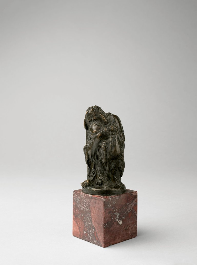 This picture shows the following artwork: August Gaul. "Orang Utan (Hockender Orang-Utan)". Circa 1898.
