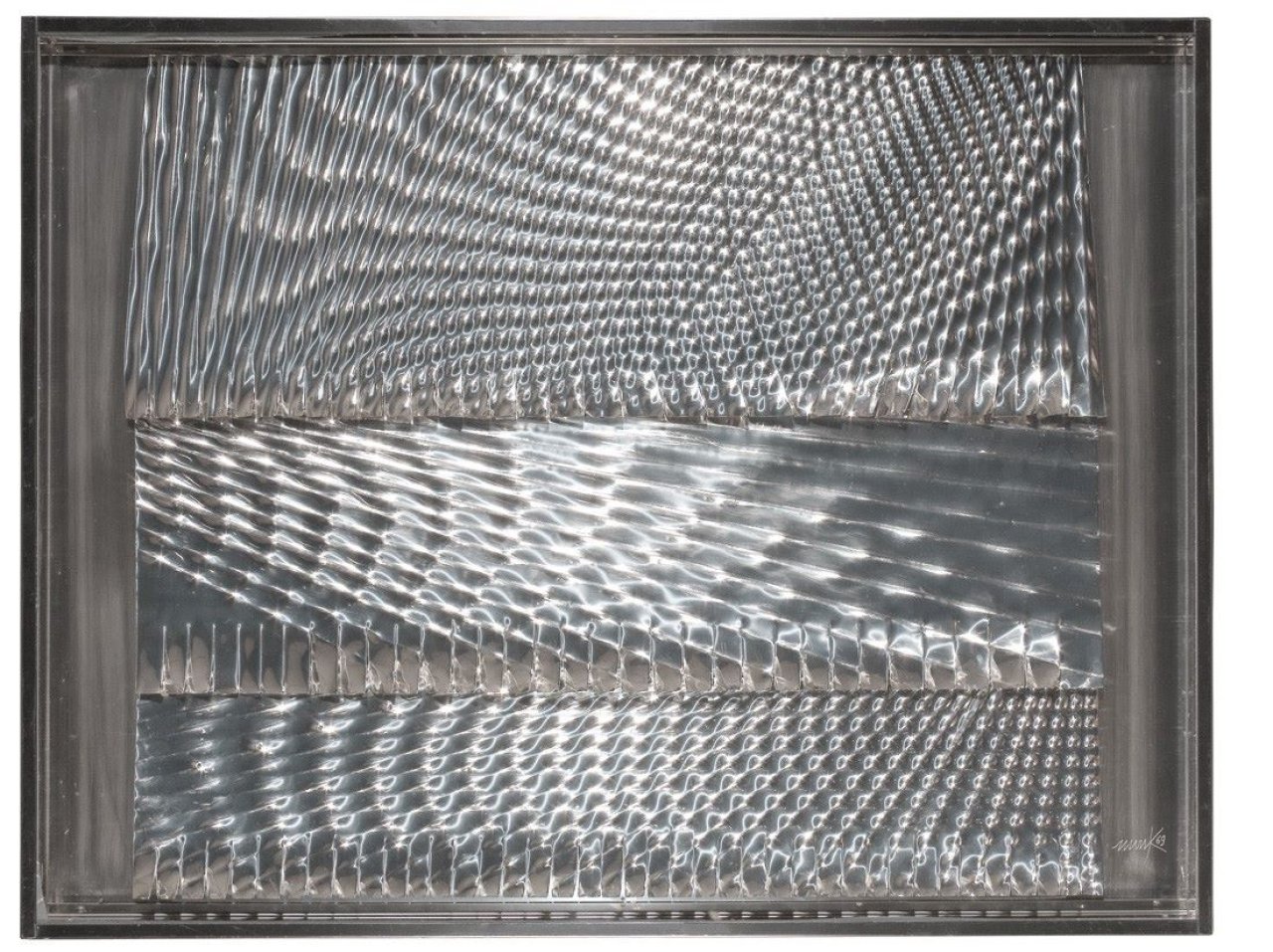 Auf diesem Bild ist das folgende Kunstwerk zu sehen: Heinz Mack. Relief. 1969.