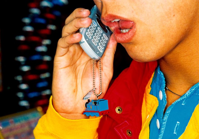 Auf diesem Bild ist das folgende Kunstwerk zu sehen: Martin Parr. „The Phone Book. 1998–2002“. 2002.