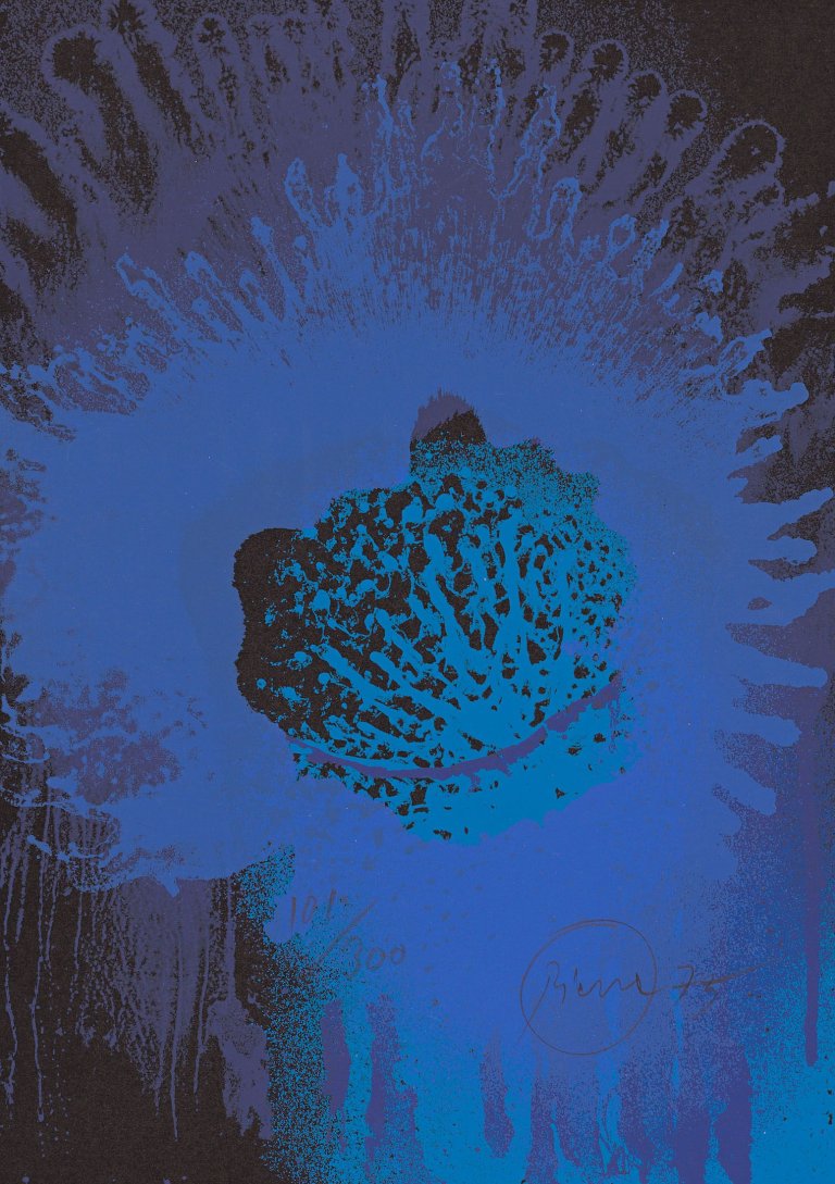 Auf diesem Bild ist das folgende Kunstwerk zu sehen: Otto Piene. „Blue Sun“. 1975.